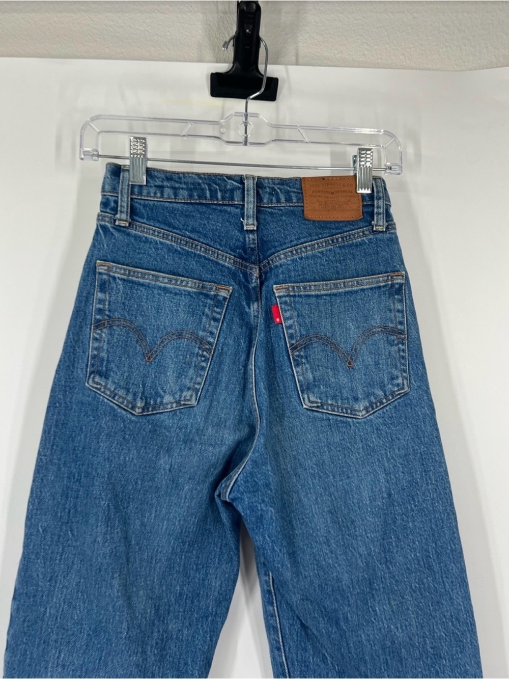 Levi’s Ribcage Straight Jeans Button Fly High Rise - Picture 4 of 6